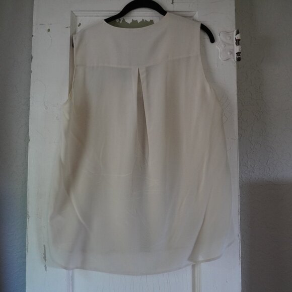 Vince. Laser cut Leather Paneled Silk Blouse Size Large - Picture 3 of 9